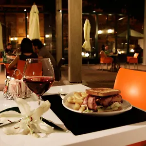 Hotel Tach Airport